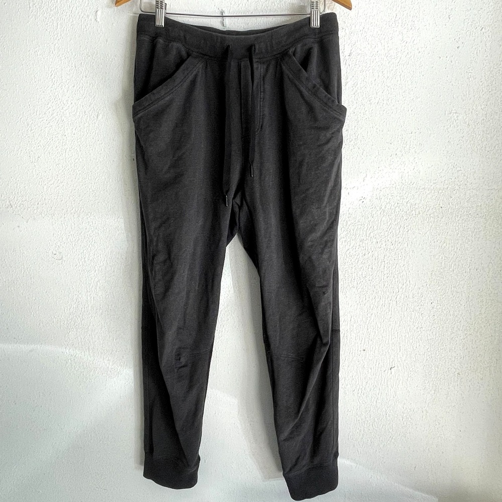 Lululemon Sweat Pants Men M (Fits 30x28) Dark Gray Jogger Athleisure Gym Active